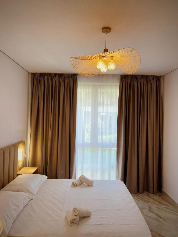 Pine Apartments At San Pietro Resort ドゥラス エクステリア 写真