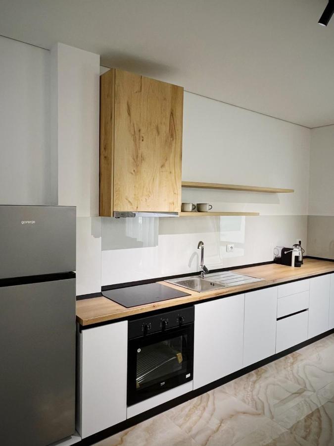 Pine Apartments At San Pietro Resort ドゥラス エクステリア 写真